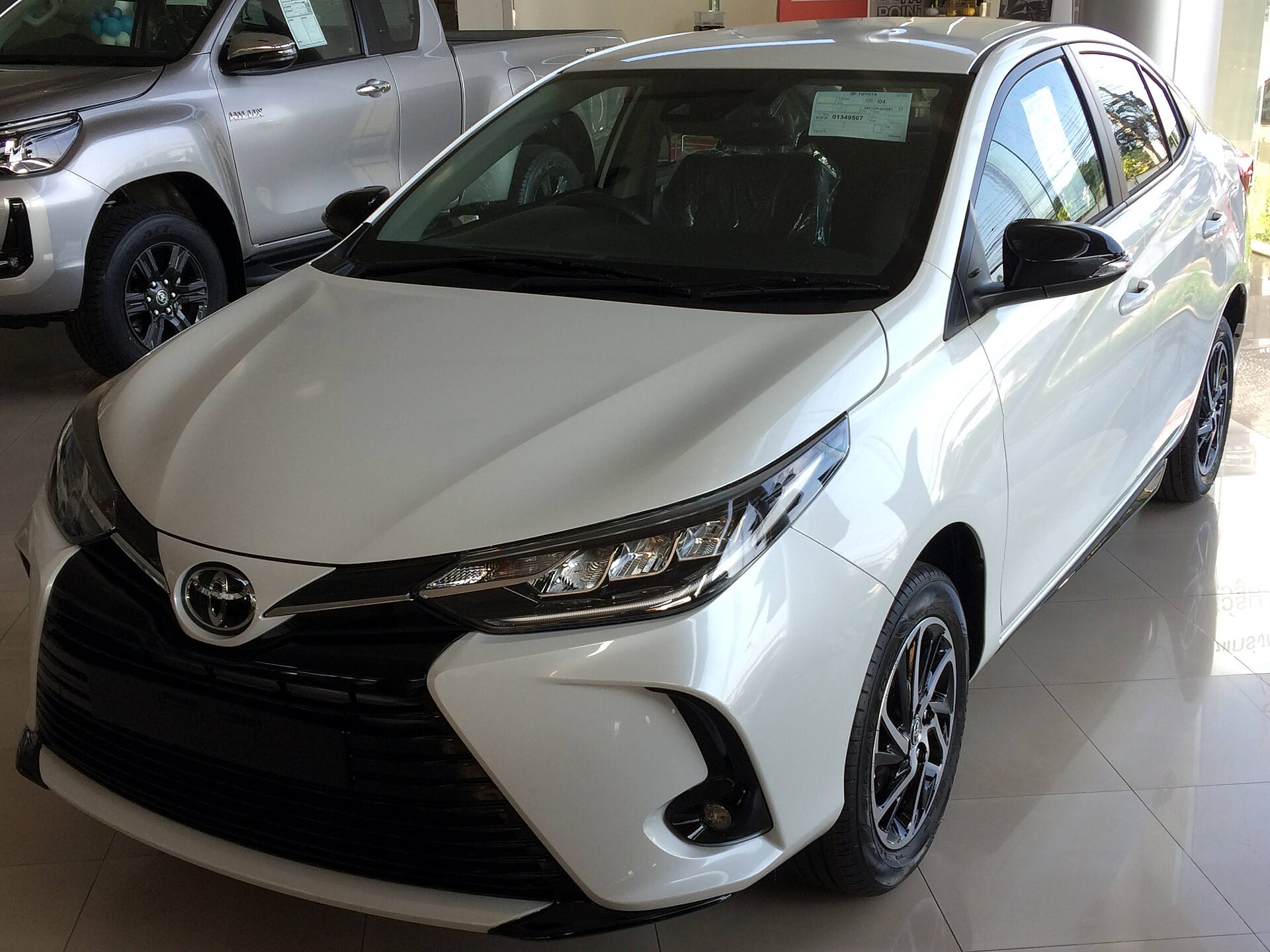 Toyota Yaris ATIV X